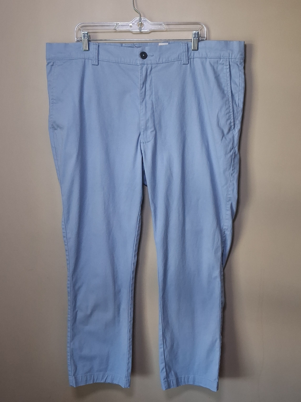 True Nation Men's Light Blue Stretch Twill Casual Straight Leg Pants; Size 42x30